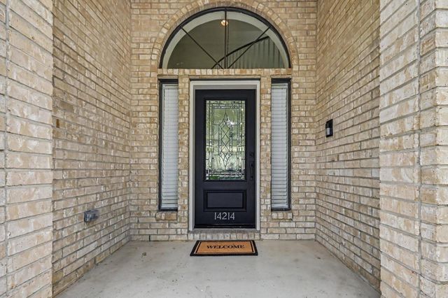 14214 Ridgewood Lake Court, Houston, TX 77062