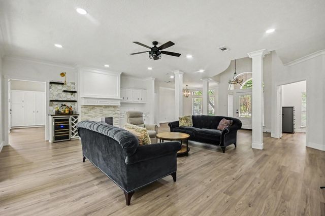 14214 Ridgewood Lake Court, Houston, TX 77062