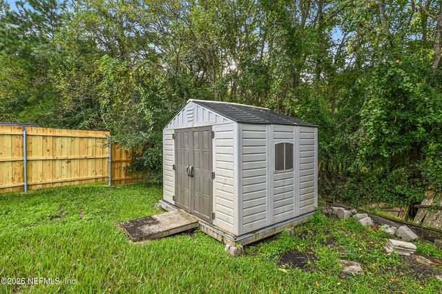 1949 LONGNEEDLE Lane, Middleburg, FL 32068