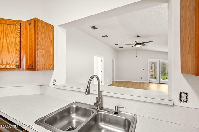 1949 LONGNEEDLE Lane, Middleburg, FL 32068