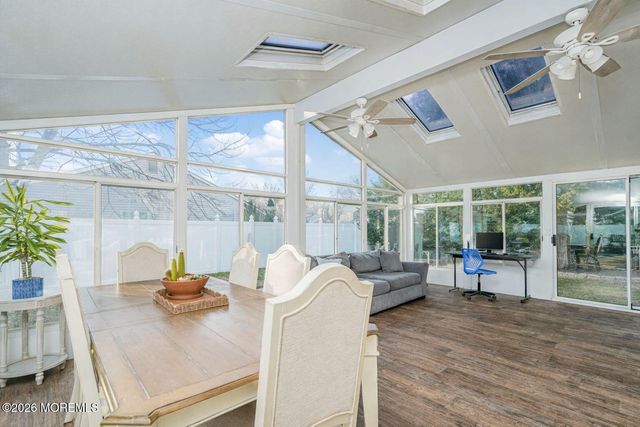 2 Sahara Court, Toms River, NJ 08753