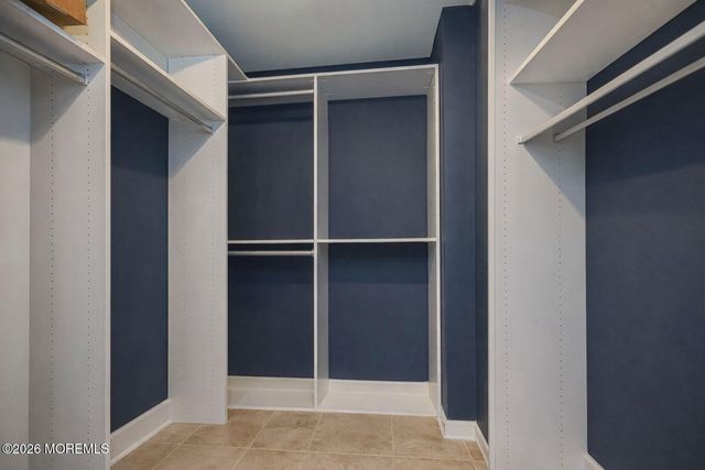 2 Sahara Court, Toms River, NJ 08753