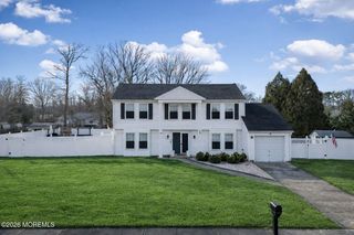 2 Sahara Court, Toms River, NJ 08753