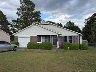 712 Alexwood Drive, Hope Mills, NC 28348