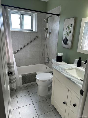 12942 Ray Drive, Warren, MI 48088