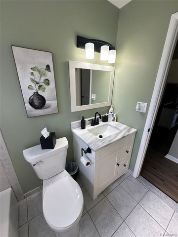 12942 Ray Drive, Warren, MI 48088