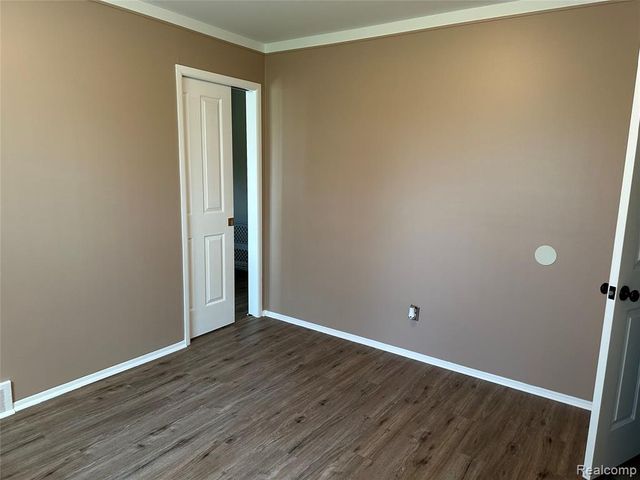 12942 Ray Drive, Warren, MI 48088