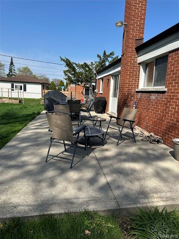 12942 Ray Drive, Warren, MI 48088