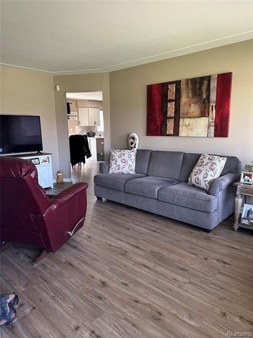 12942 Ray Drive, Warren, MI 48088