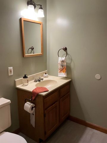 17 Prospect Mountain Road, Alton, NH 03809