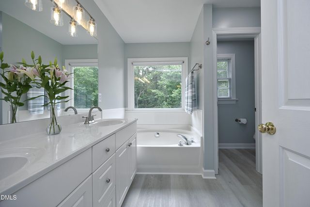 620 St Vincent Drive, Holly Springs, NC 27540