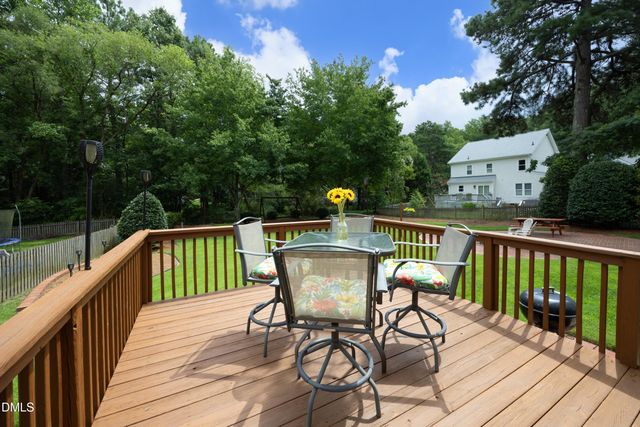 620 St Vincent Drive, Holly Springs, NC 27540