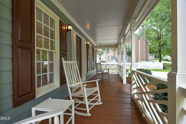 620 St Vincent Drive, Holly Springs, NC 27540