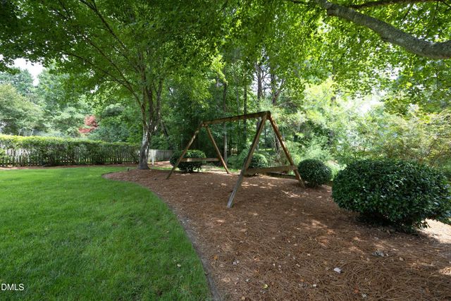 620 St Vincent Drive, Holly Springs, NC 27540