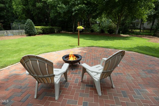 620 St Vincent Drive, Holly Springs, NC 27540