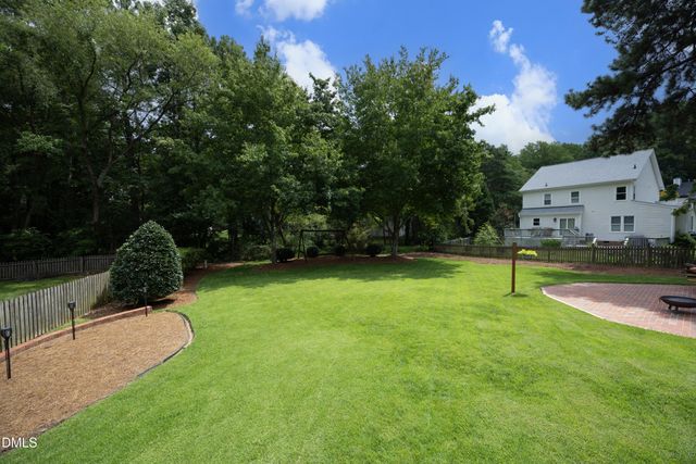 620 St Vincent Drive, Holly Springs, NC 27540
