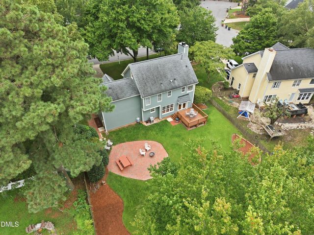 620 St Vincent Drive, Holly Springs, NC 27540