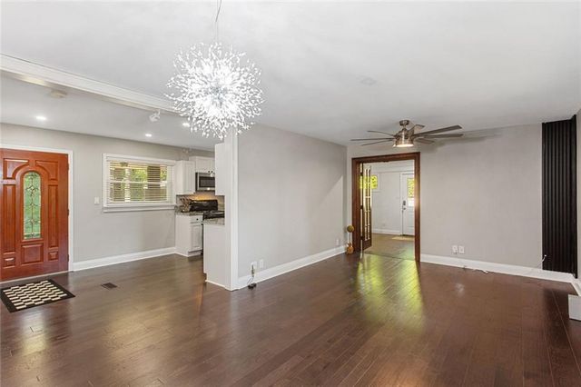 670 Montclair Drive SW, Smyrna, GA 30082