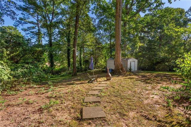 670 Montclair Drive SW, Smyrna, GA 30082