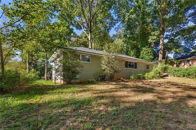670 Montclair Drive SW, Smyrna, GA 30082