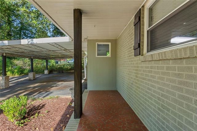 670 Montclair Drive SW, Smyrna, GA 30082