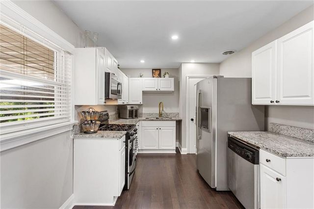 670 Montclair Drive SW, Smyrna, GA 30082