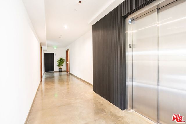 547 N Sweetzer Avenue 203, West Hollywood, CA 90048