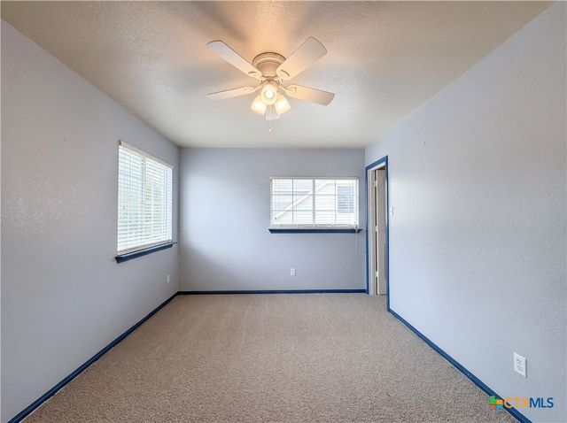 313 Crowfoot Drive, Harker Heights, TX 76548