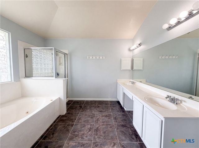 313 Crowfoot Drive, Harker Heights, TX 76548