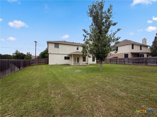 313 Crowfoot Drive, Harker Heights, TX 76548