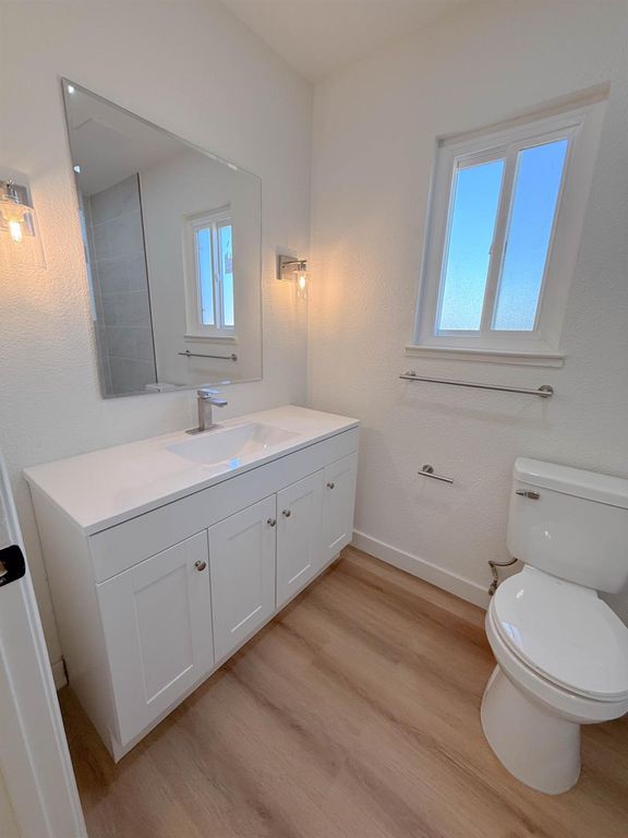 Image 7 of property listing at 519 Rosehill Drive, Chowchilla, CA 93610