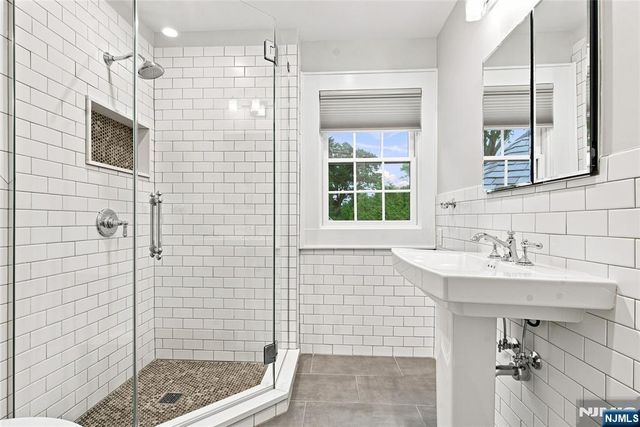 295 Hamilton Avenue, Glen Rock, NJ 07452