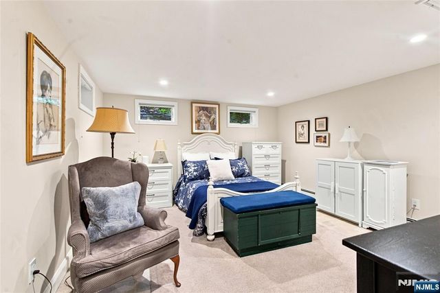 295 Hamilton Avenue, Glen Rock, NJ 07452
