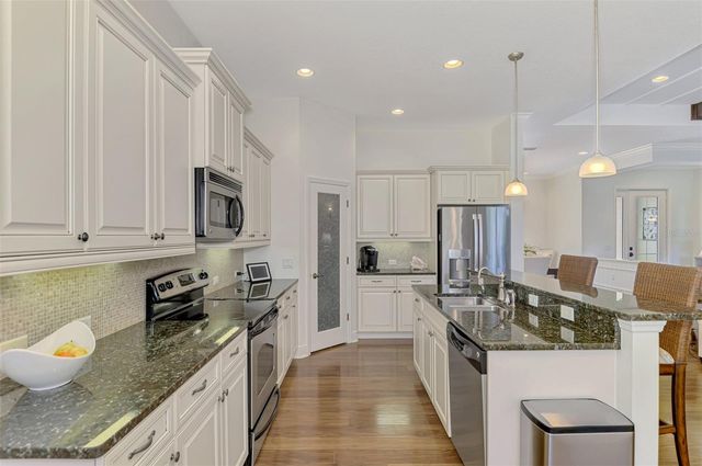 539 SAWGRASS BRIDGE ROAD, Venice, FL 34292