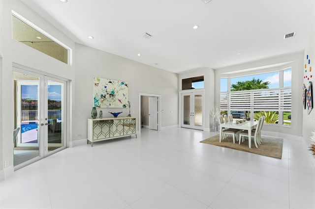 8321 Muirhead Circle, Boynton Beach, FL 33472