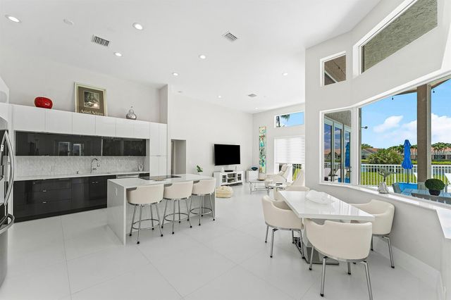 8321 Muirhead Circle, Boynton Beach, FL 33472