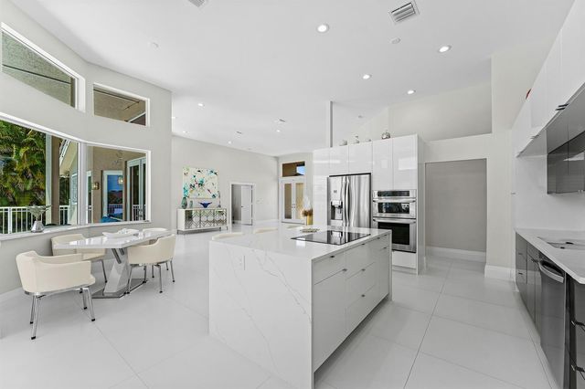8321 Muirhead Circle, Boynton Beach, FL 33472