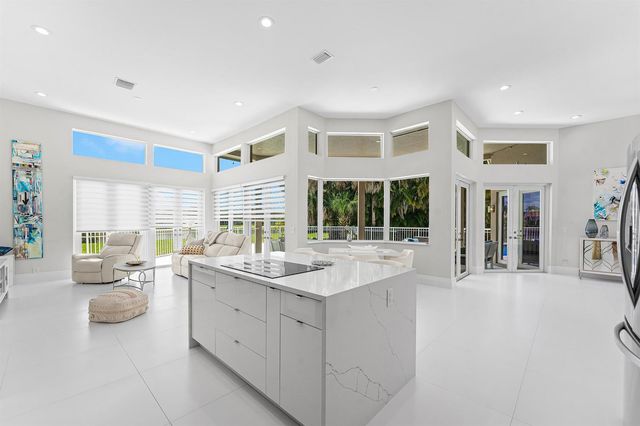 8321 Muirhead Circle, Boynton Beach, FL 33472