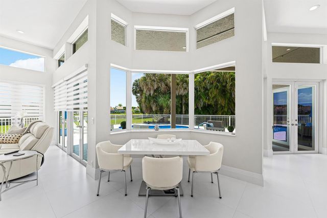 8321 Muirhead Circle, Boynton Beach, FL 33472