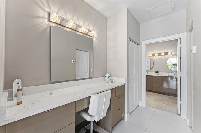 8321 Muirhead Circle, Boynton Beach, FL 33472