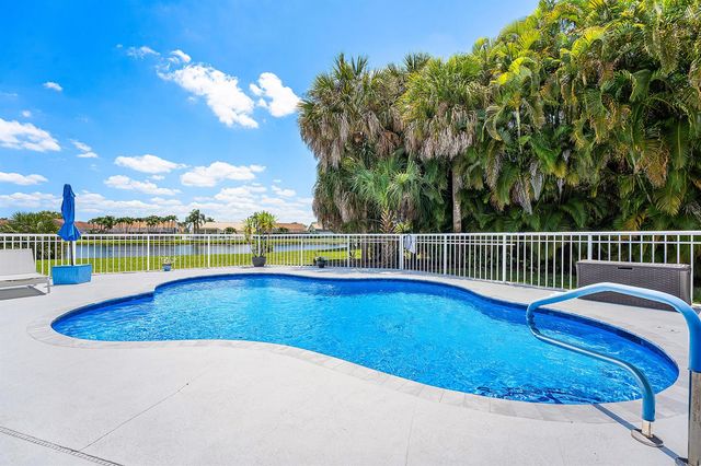 8321 Muirhead Circle, Boynton Beach, FL 33472