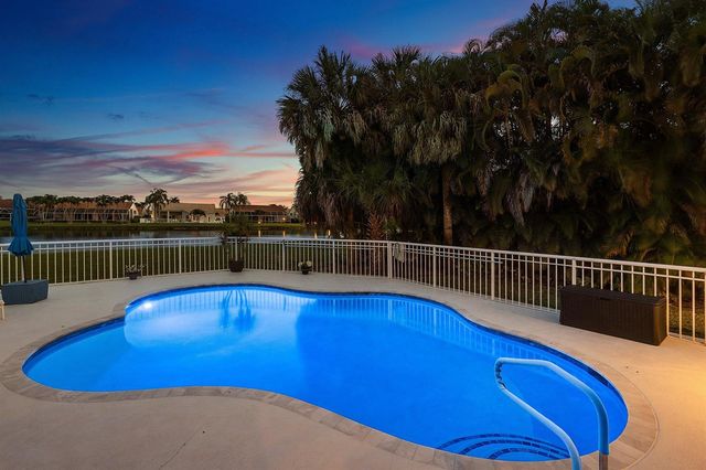 8321 Muirhead Circle, Boynton Beach, FL 33472
