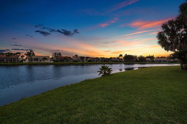 8321 Muirhead Circle, Boynton Beach, FL 33472