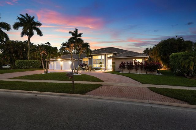 8321 Muirhead Circle, Boynton Beach, FL 33472