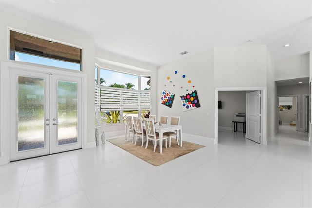 8321 Muirhead Circle, Boynton Beach, FL 33472