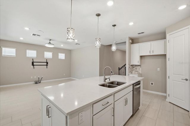 9107 RALLY SPRING LOOP, Wesley Chapel, FL 33545