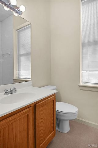 918 Russell Boulevard, St Louis, MO 63104