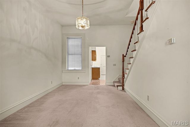 918 Russell Boulevard, St Louis, MO 63104