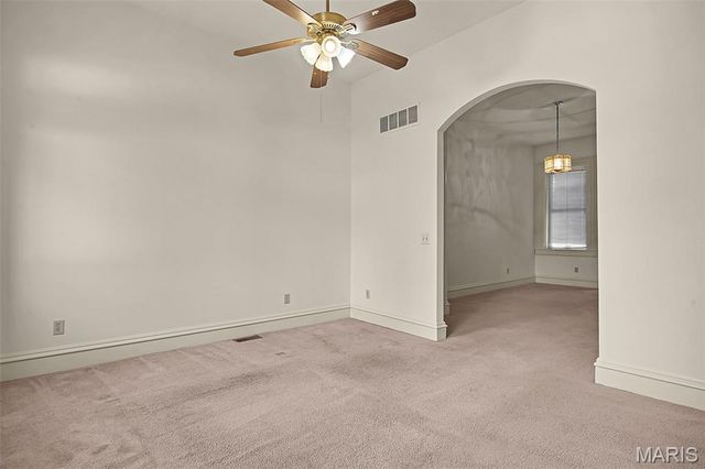 918 Russell Boulevard, St Louis, MO 63104