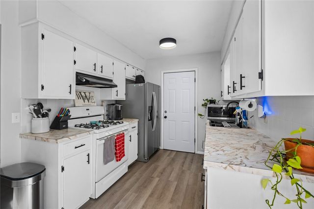 1003 White Road, Springdale, AR 72762